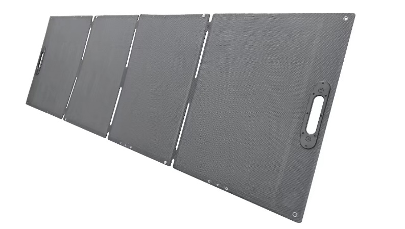 200W foldable MC4 solar panel large view